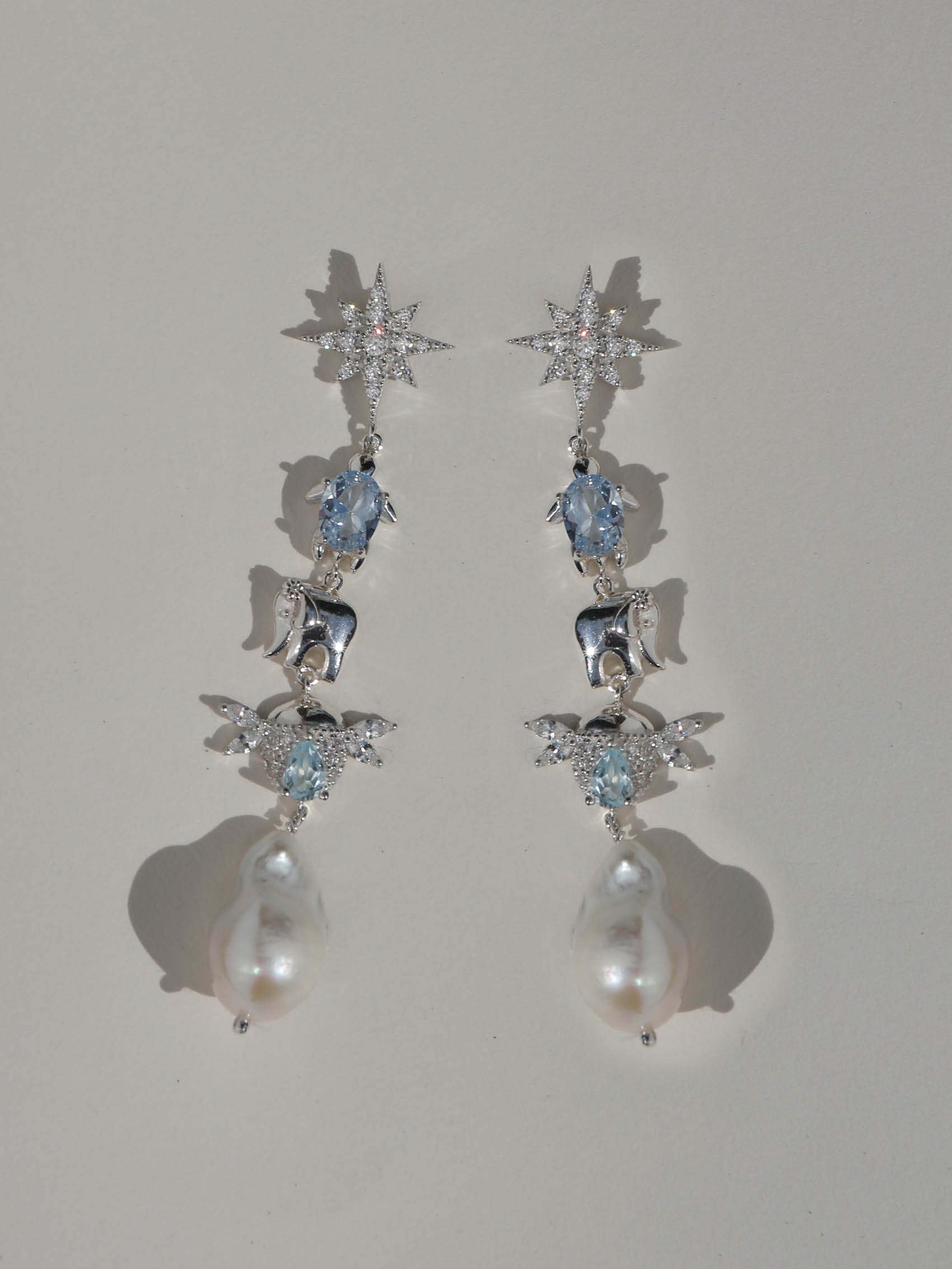 PENDIENTES AMULETOS