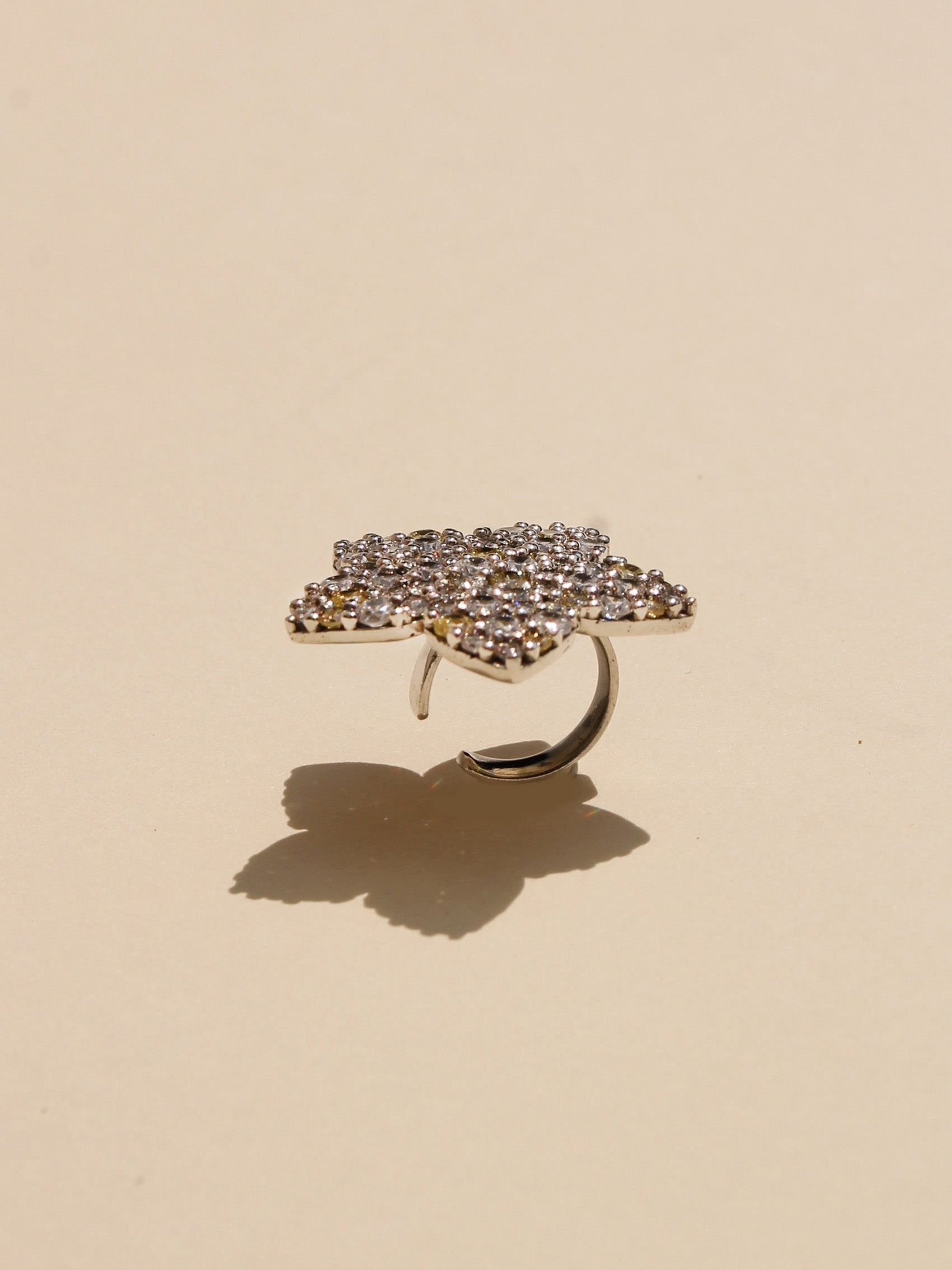 PENDIENTE EARCUFF MIMAS