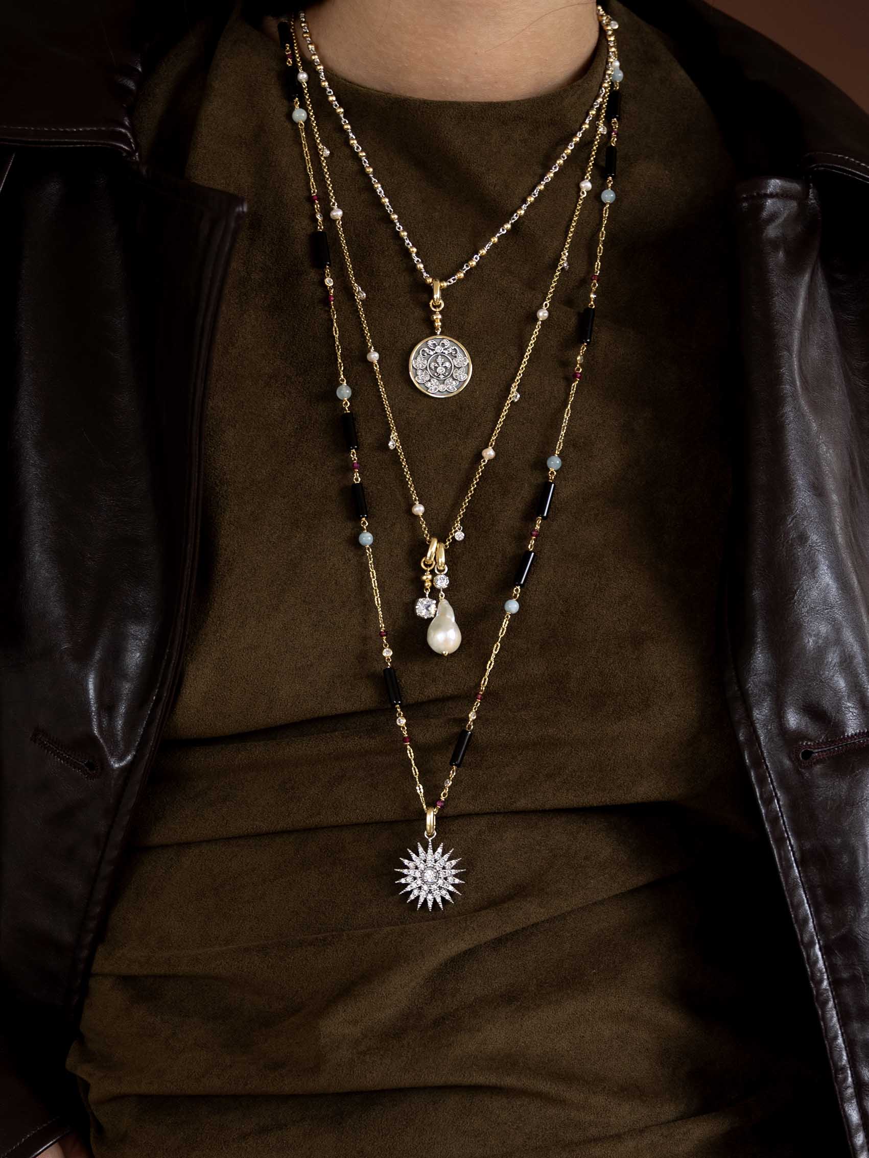 COLLAR DOMINIC