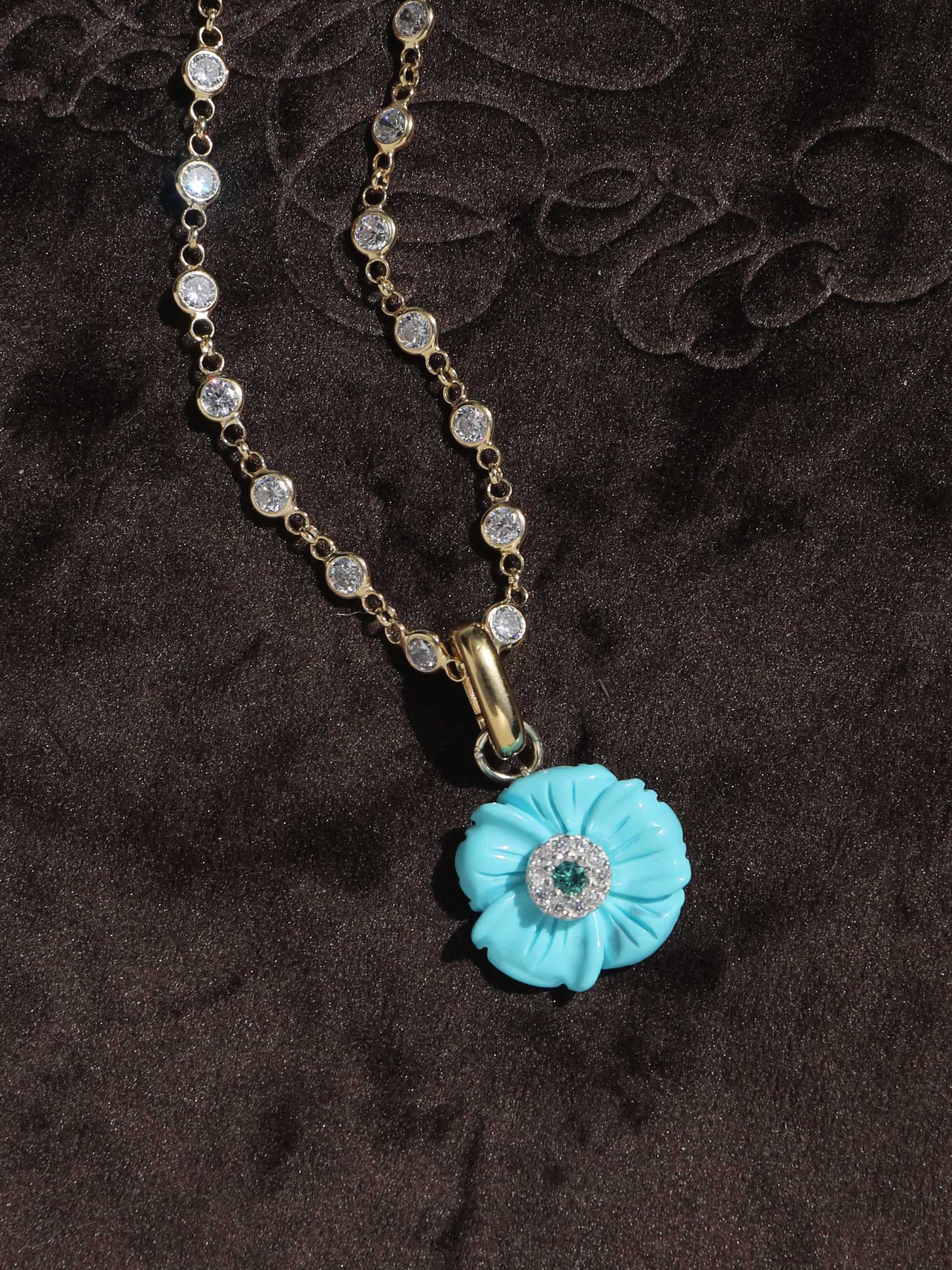 CHARM ZEFIRO