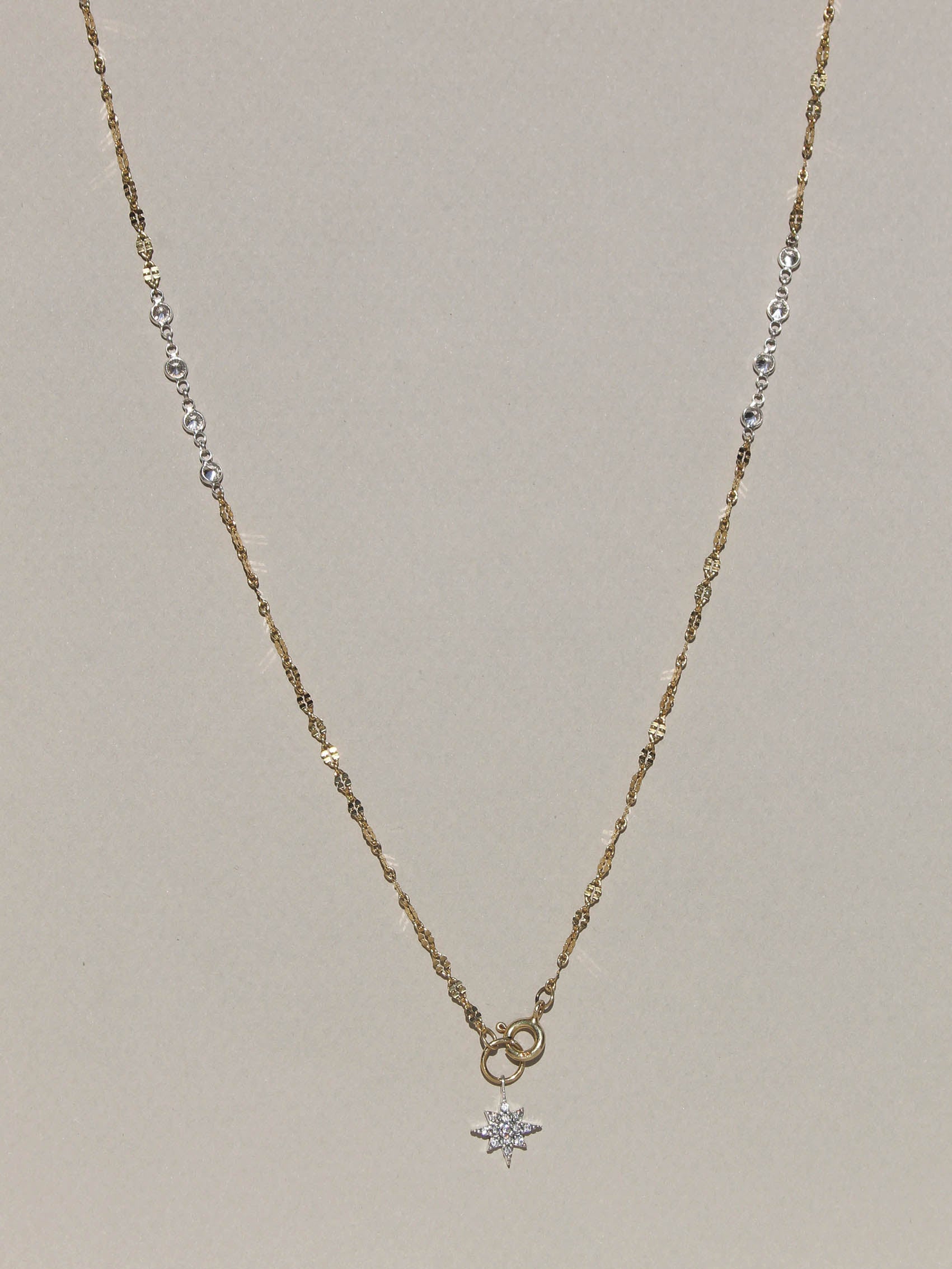 COLLARES MONIQUE
