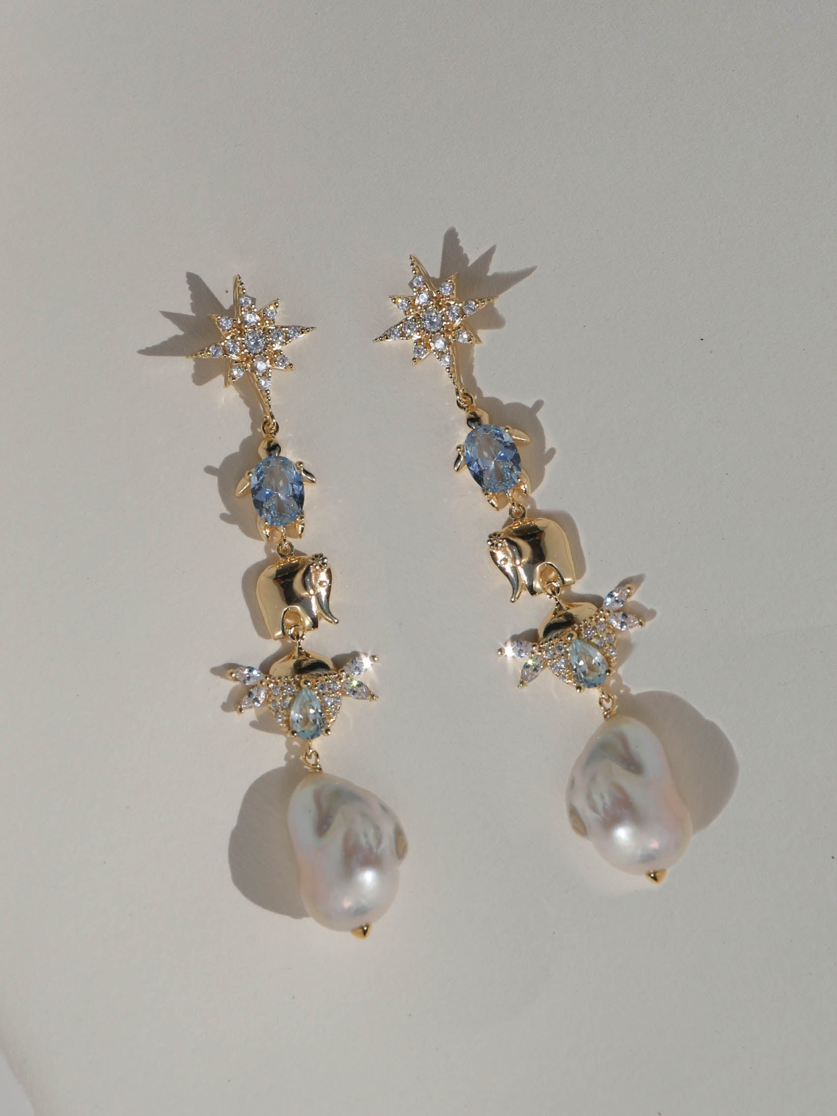 PENDIENTES AMULETOS