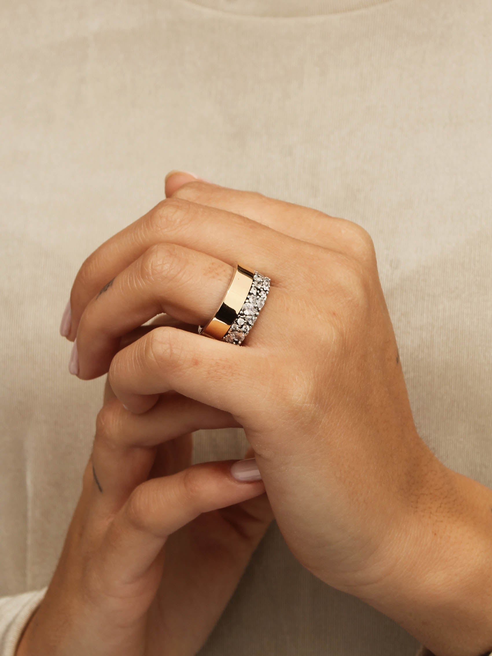 ANILLO HYADES 10